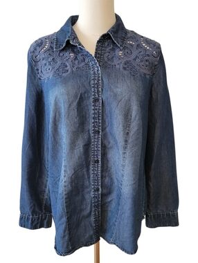 Chico's Blue Chambray Lace Inset Denim Top Size 1